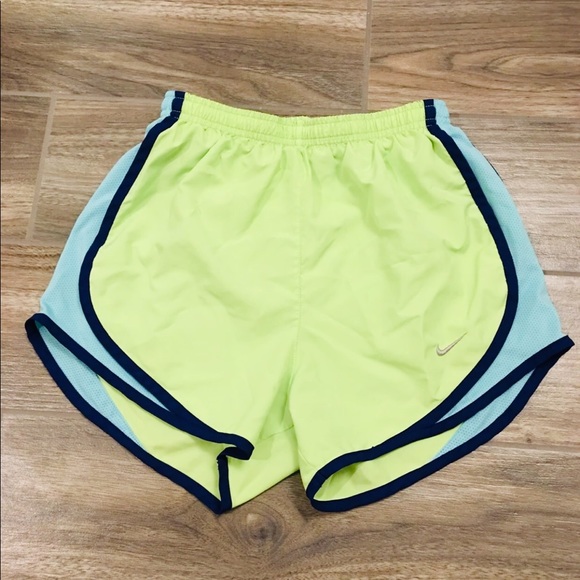 Nike shorts - Picture 1 of 2